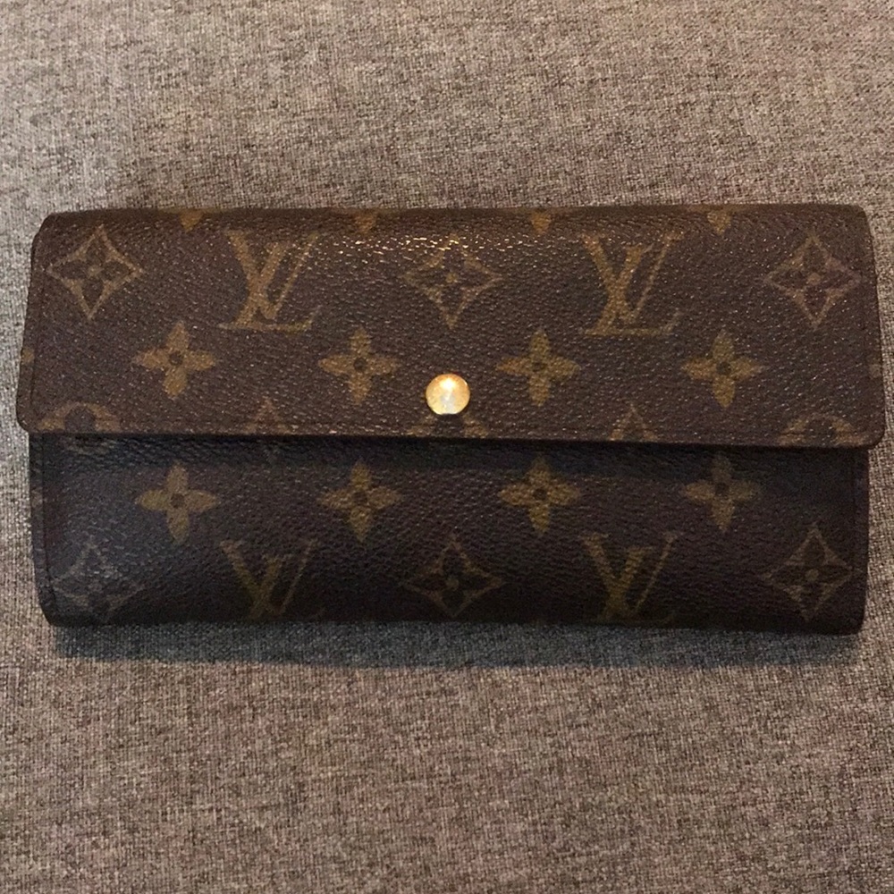 Louis Vuitton Sarah Wallet